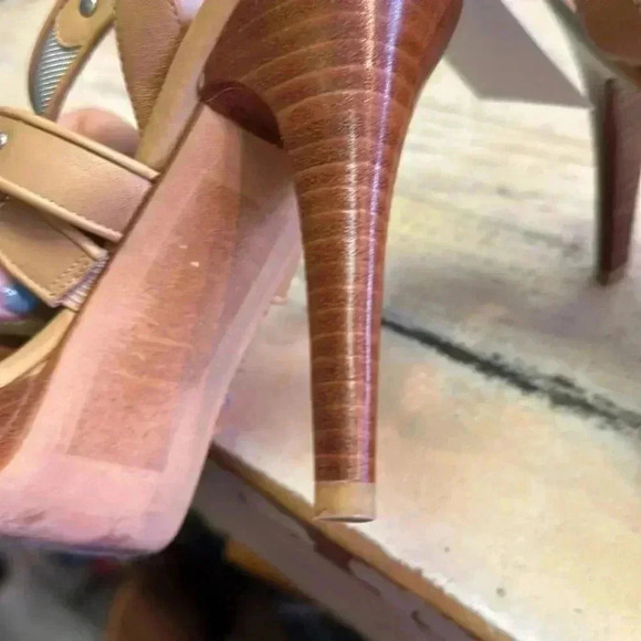 Stuart Weitzman - PARUP MESH STRAPPY SANDALS size 6 - Picture 7 of 9